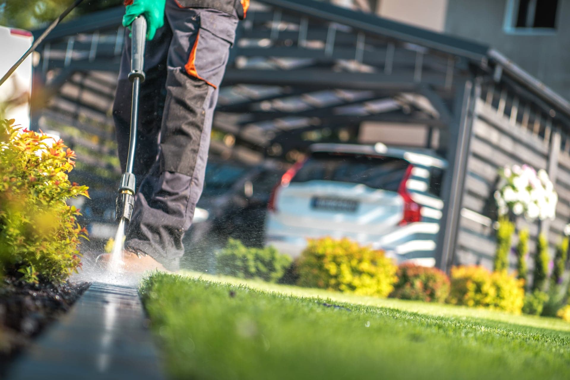 The Ultimate Guide to Power Washing Your Cincinnati Home
